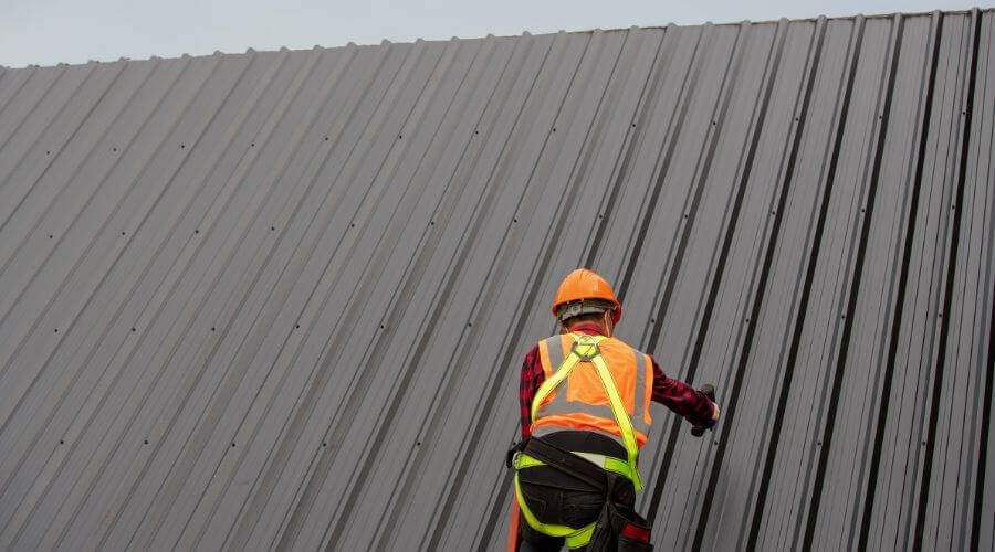 Professional gutter cleaning in Howells, NY